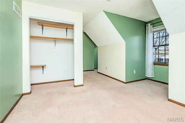 $325,000 | 1044 Holly River Drive, Florissant, MO 63031