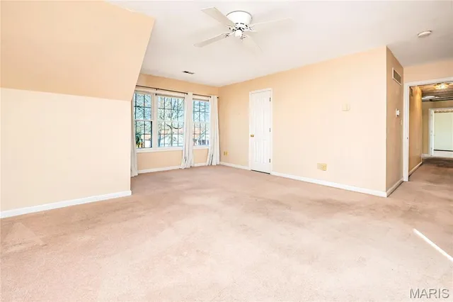 $325,000 | 1044 Holly River Drive, Florissant, MO 63031