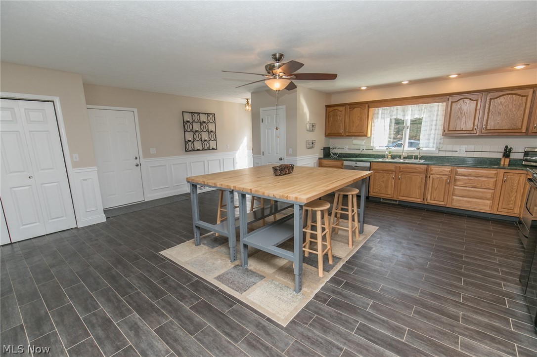 4879 Mayfair Road North Canton, OH 44720 - Photo 9 of 35 Gallery Image 9