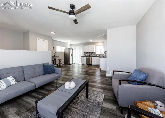 $305,000 | 1829 North Queens Avenue, Pueblo, CO 81001