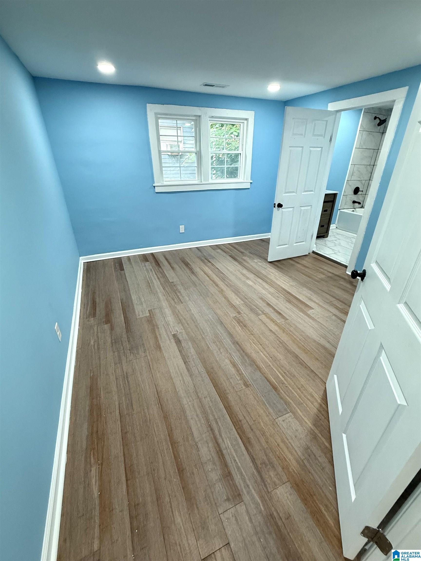 932 Court T Birmingham, AL 35214 - Photo 7 of 12