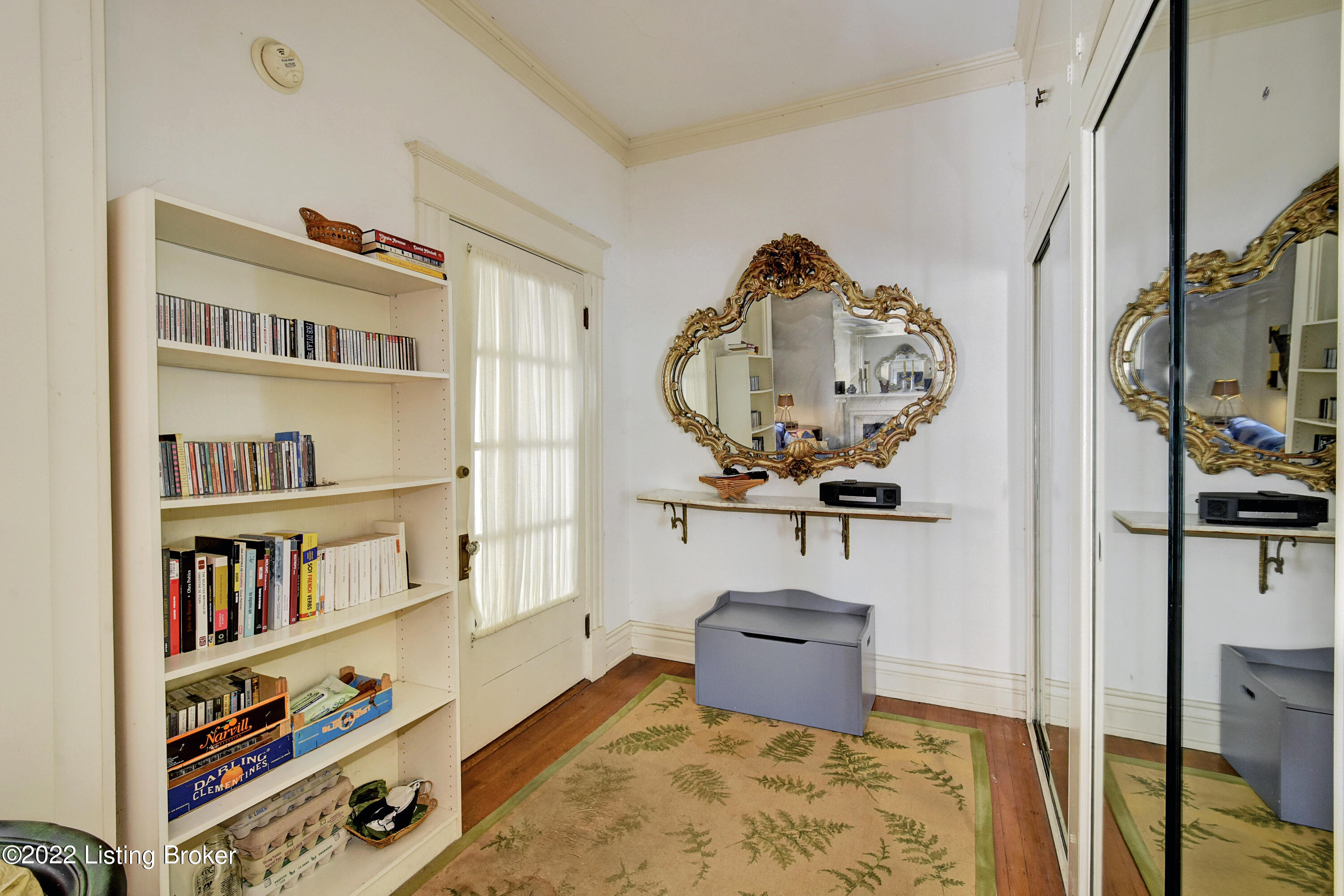 1214 Cherokee Road Louisville, KY 40204 - Photo 5 of 41 1ST FLOOR ENTRY HALL WITH DOUBLE CLOSETS