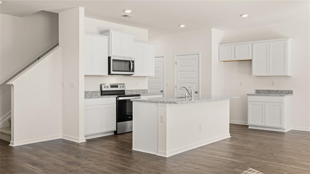 11959 Aukerman Way Hampton, GA 30228 - Photo 5 of 27