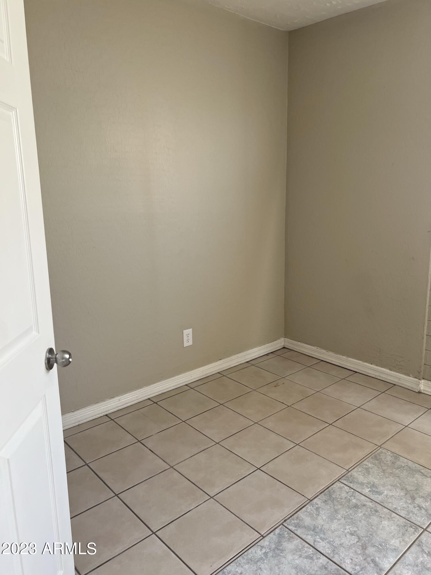 2644 West Lamar Road Phoenix, AZ 85017 - Photo 19 of 63 IMG_5328