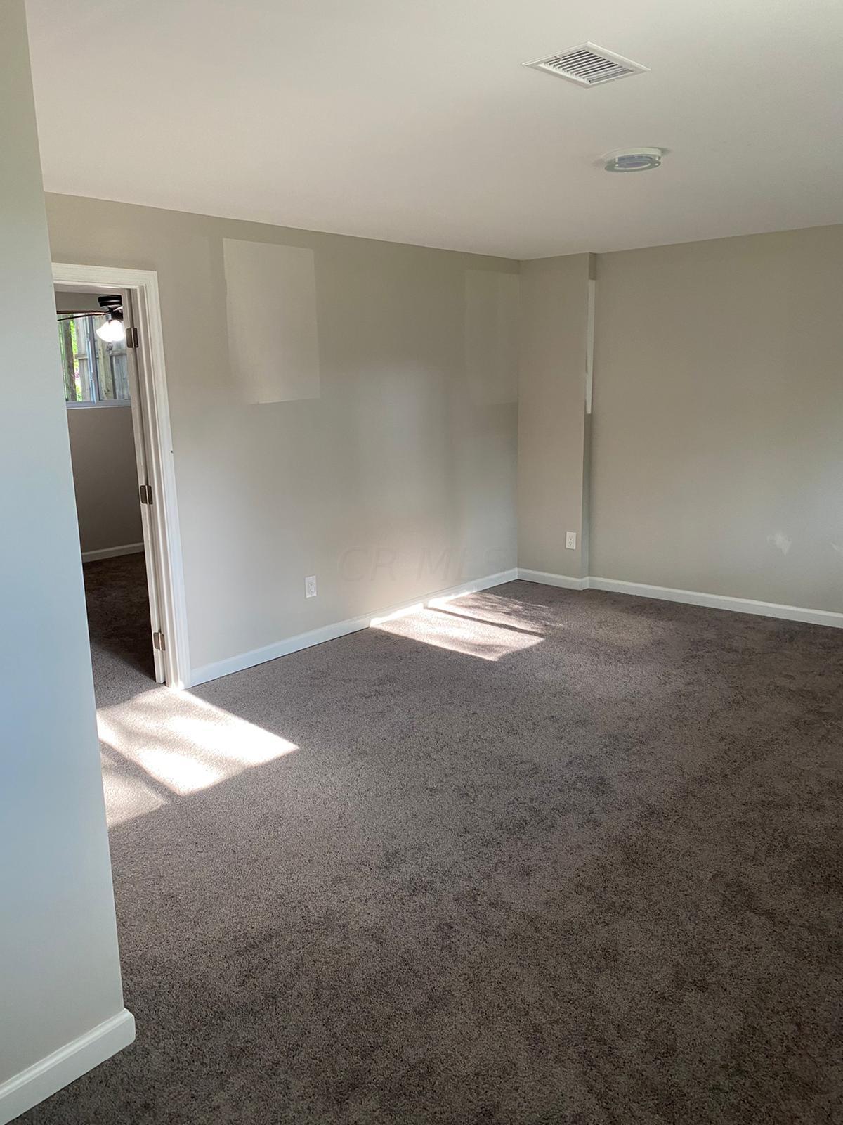 1820 Brookfield Road Columbus, OH 43229 - Photo 21 of 39 Gallery Image 21