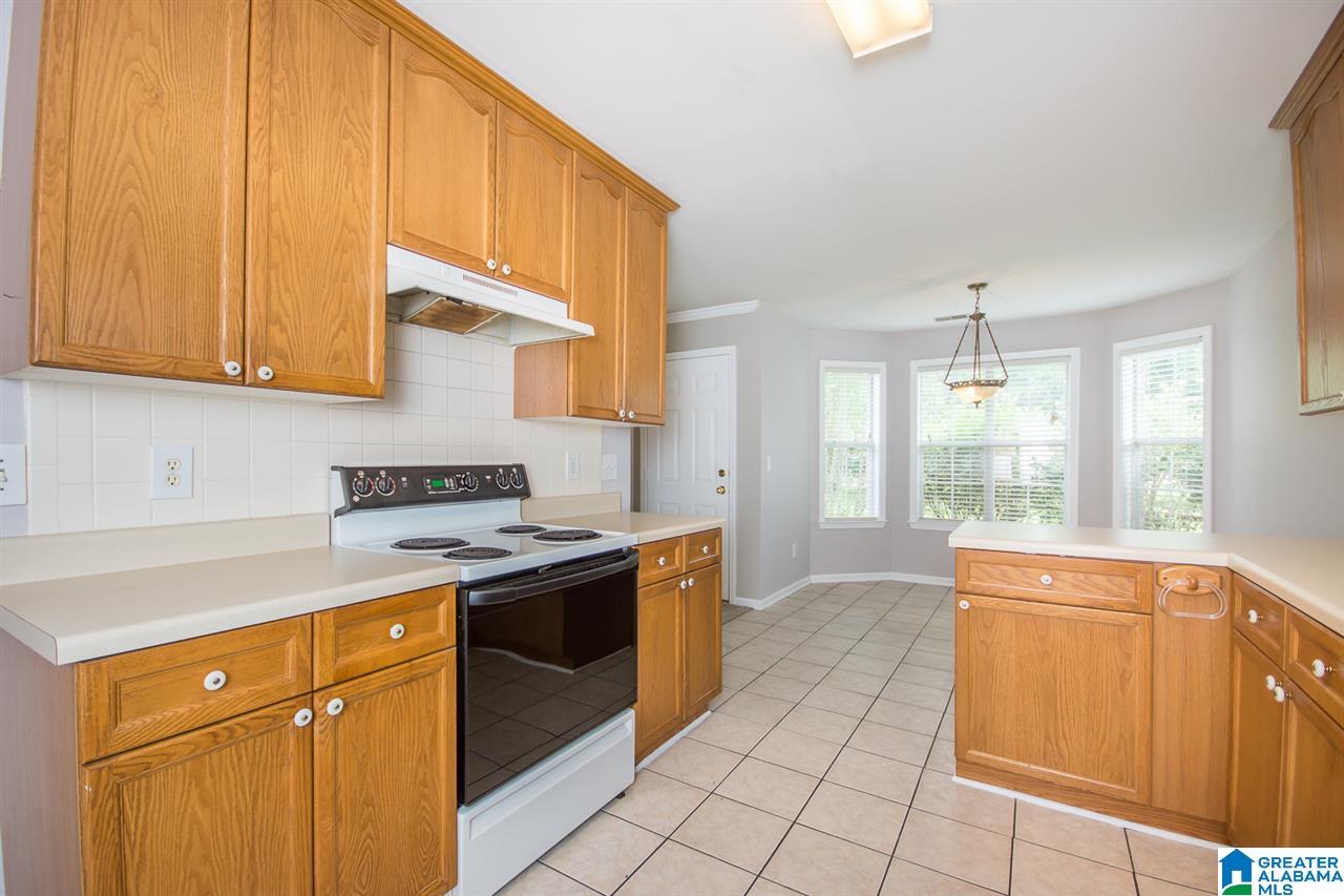 204 Hickory Point Lane Helena, AL 35080 - Photo 8 of 29