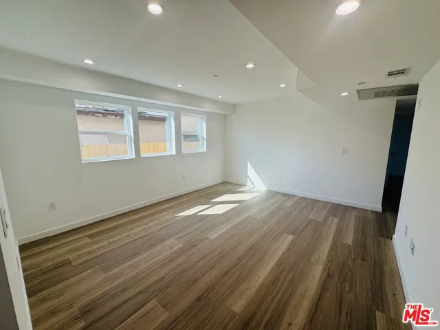 $3,500 | 231 East 85th Street, Unit 231, Los Angeles, CA 90003