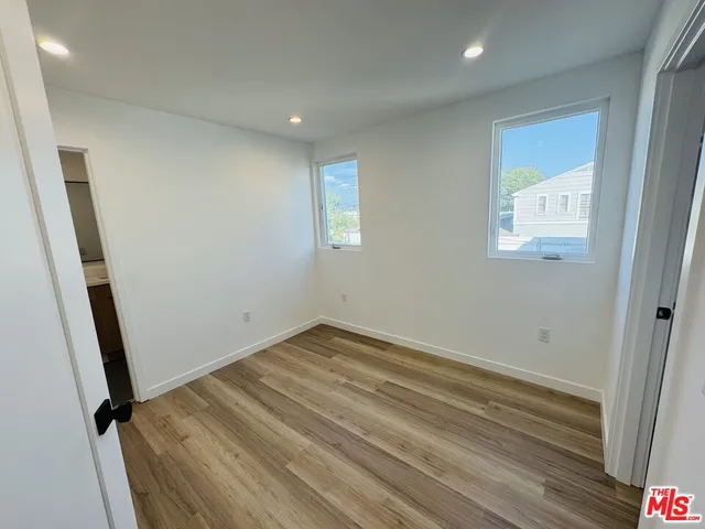 $3,500 | 231 East 85th Street, Unit 231, Los Angeles, CA 90003