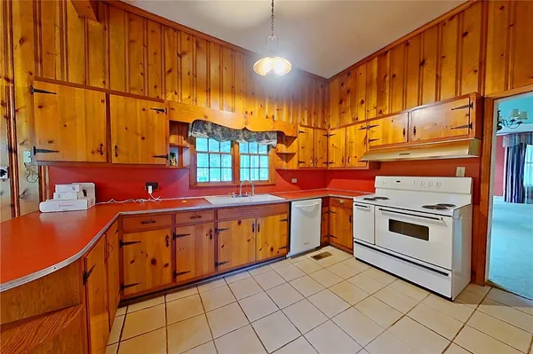 $145,000 | 854 Jenkins Street, Blackshear, GA 31516