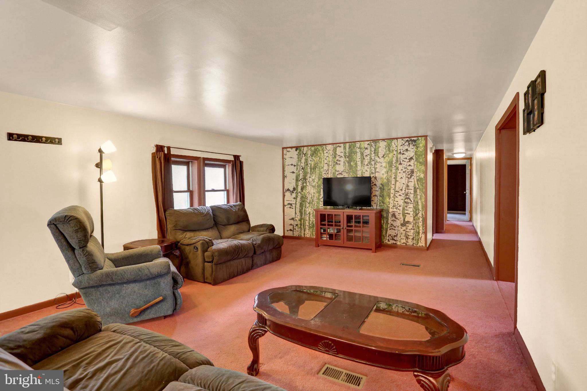 909 Torway Road Gardners, PA 17324 - Photo 4 of 35 Gallery Image 4