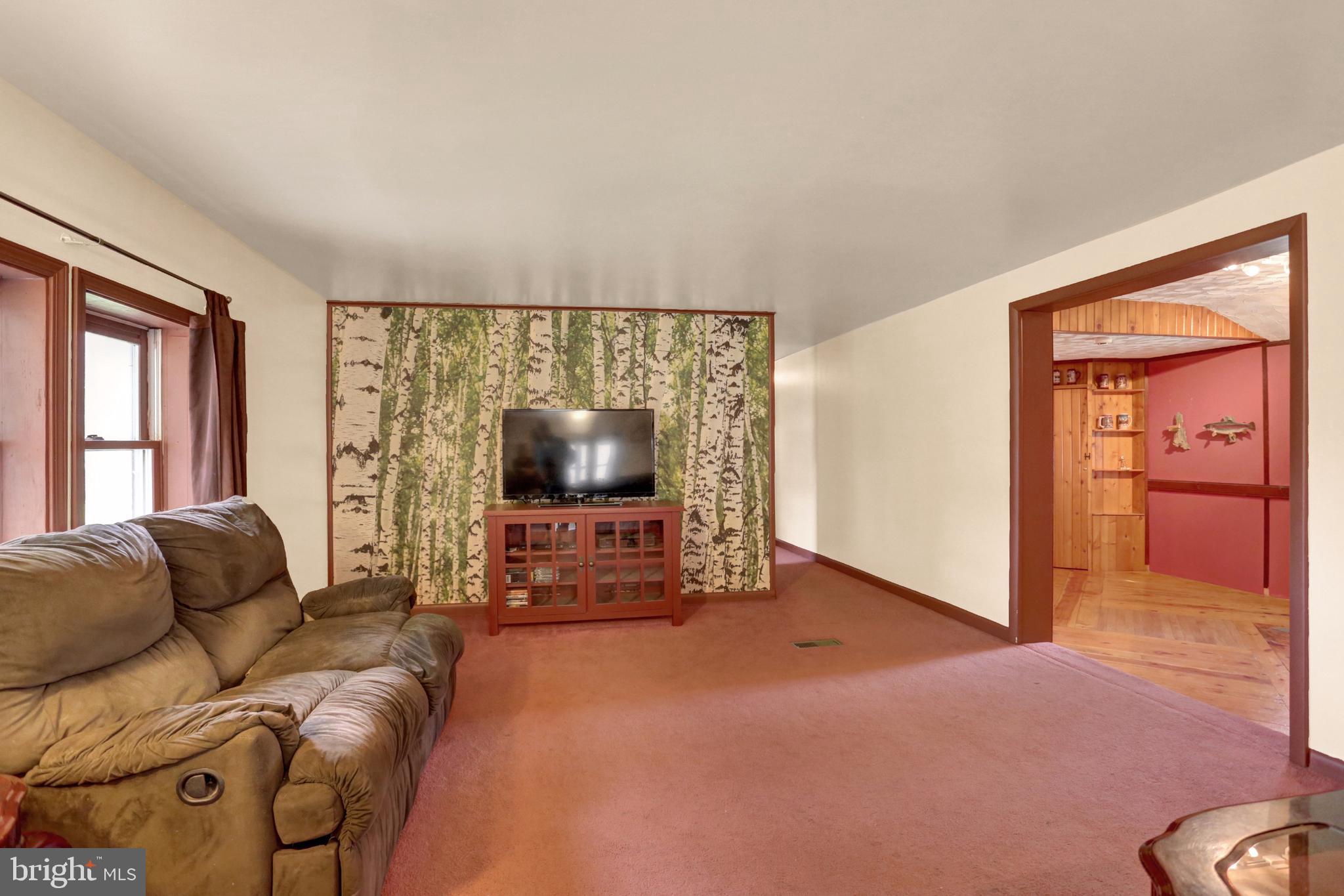 909 Torway Road Gardners, PA 17324 - Photo 5 of 35 Gallery Image 5