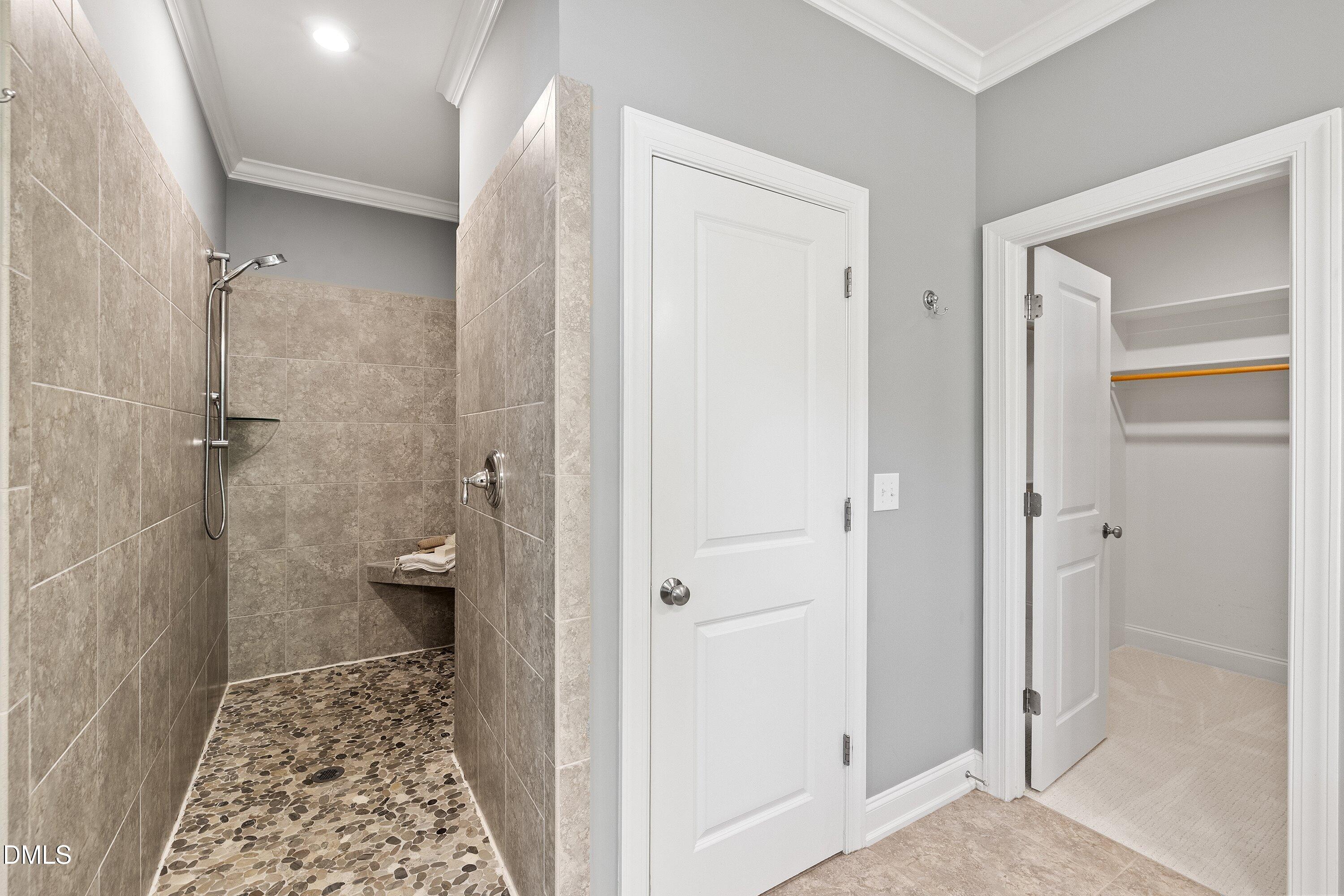 2017 Noble Road Raleigh, NC 27608 - Photo 32 of 65 39-2017 Noble Rd_3665