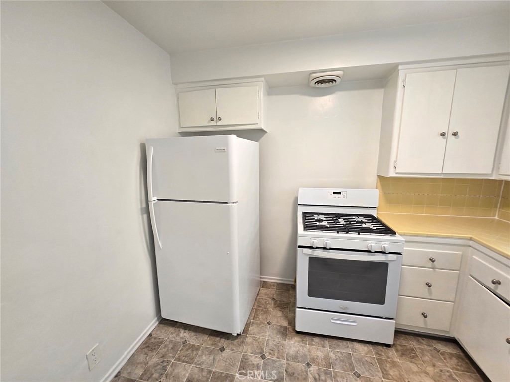 439 Le Doux Road, Unit 2 Los Angeles, CA 90048 - Photo 6 of 18