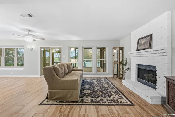 $2,195 | 4430 Putting, San Antonio, TX 78217