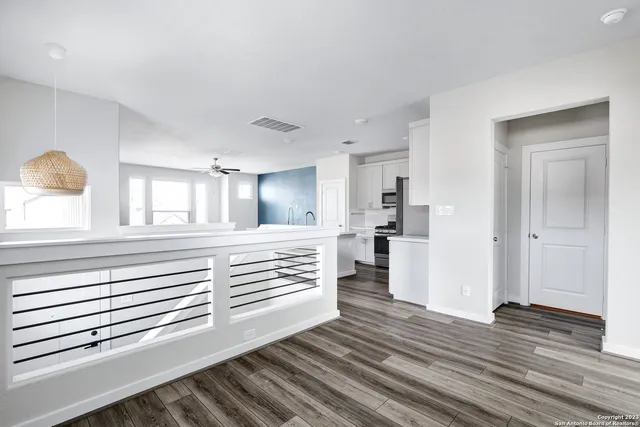 $2,300 | 7910 Needle Creek, San Antonio, TX 78249