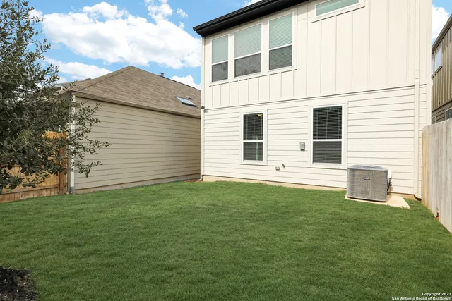 $2,300 | 7910 Needle Creek, San Antonio, TX 78249