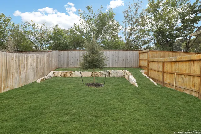 $2,300 | 7910 Needle Creek, San Antonio, TX 78249