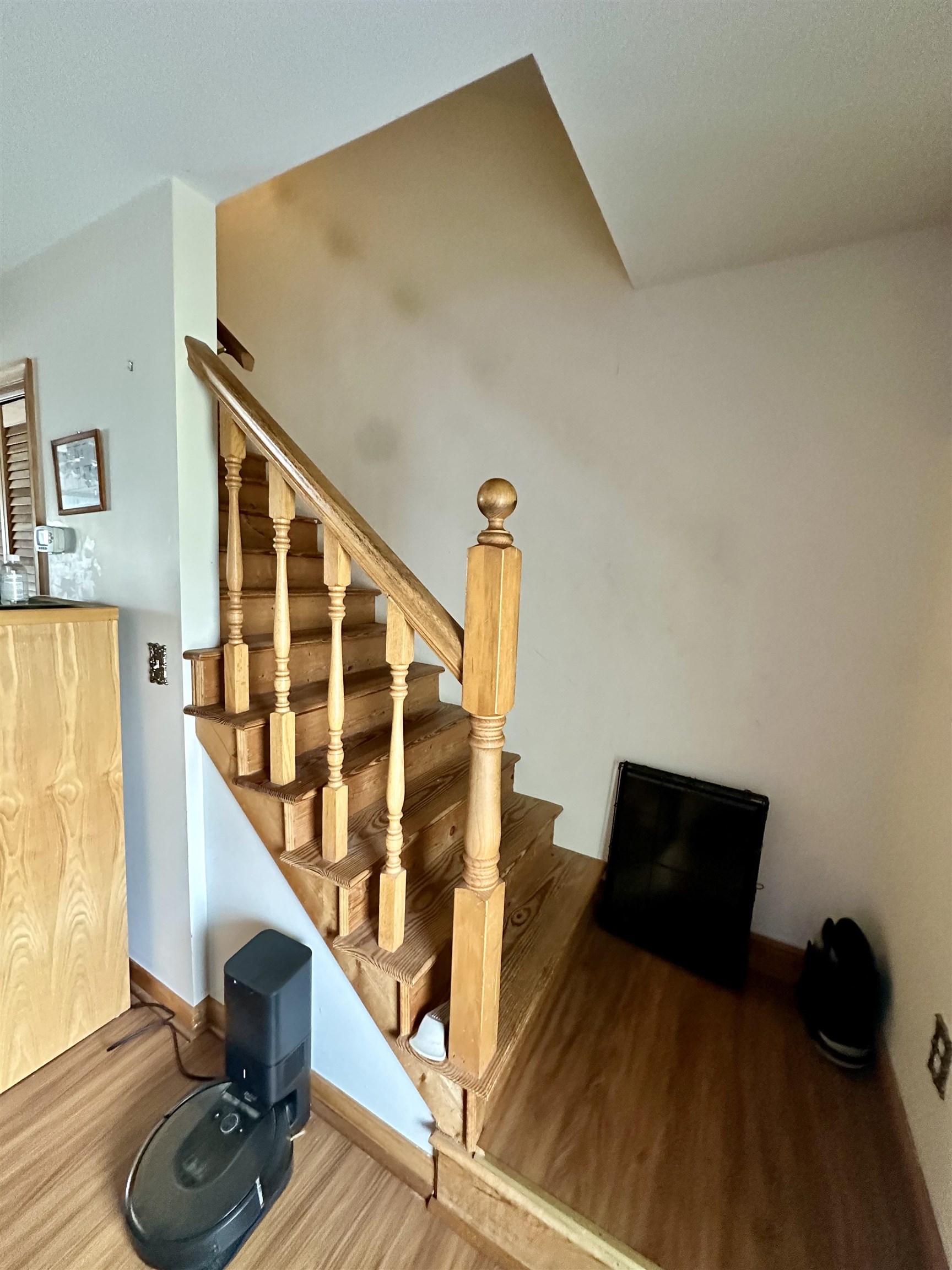 661 Ladd Road Fishersville, VA 22939 - Photo 5 of 14 a view of entryway with wooden floor