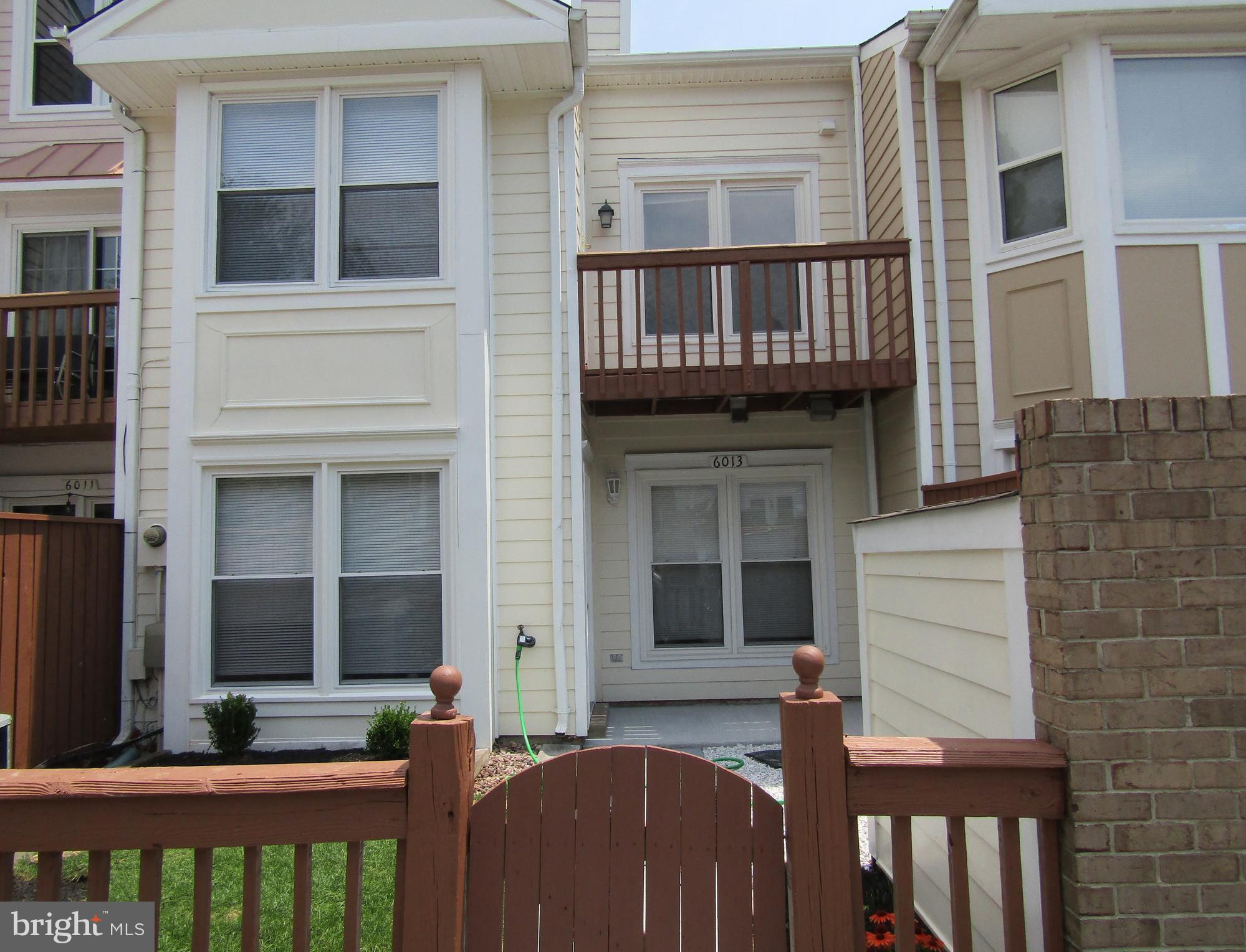 6013 Rabbit Hill Court Centreville, VA 20121 - Photo 3 of 54 Exterior view