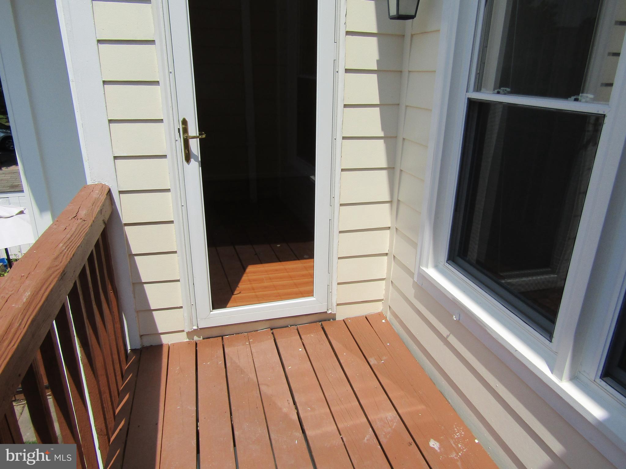 6013 Rabbit Hill Court Centreville, VA 20121 - Photo 44 of 54 Newly painted Balcony