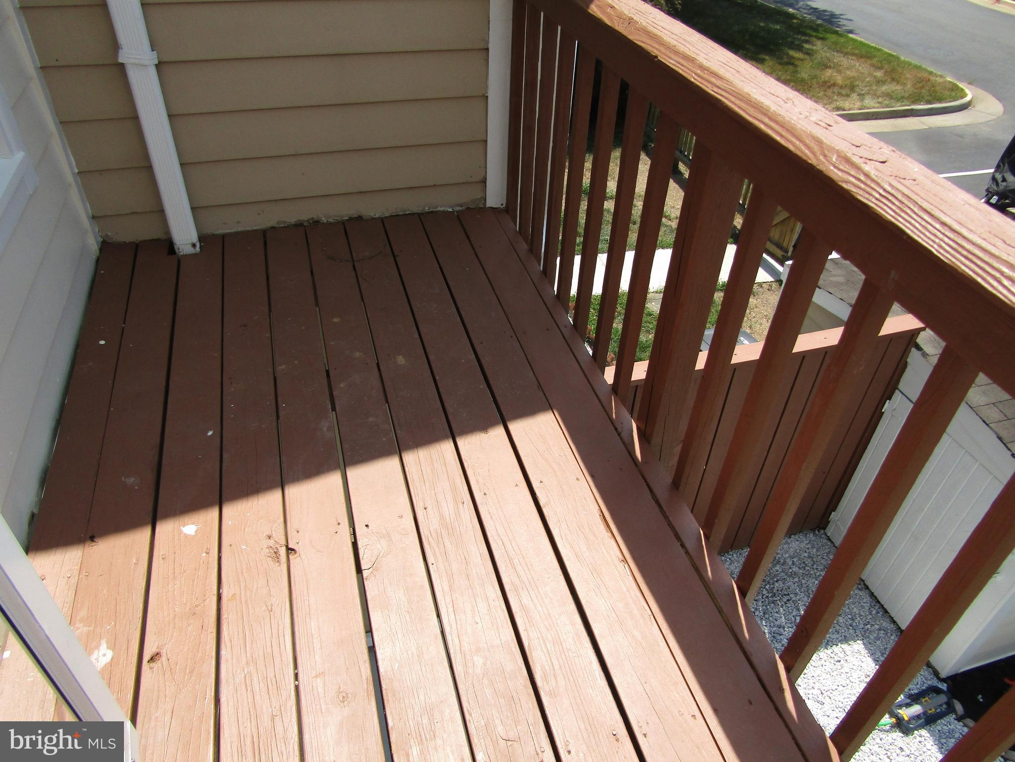 6013 Rabbit Hill Court Centreville, VA 20121 - Photo 45 of 54 Newly painted Balcony