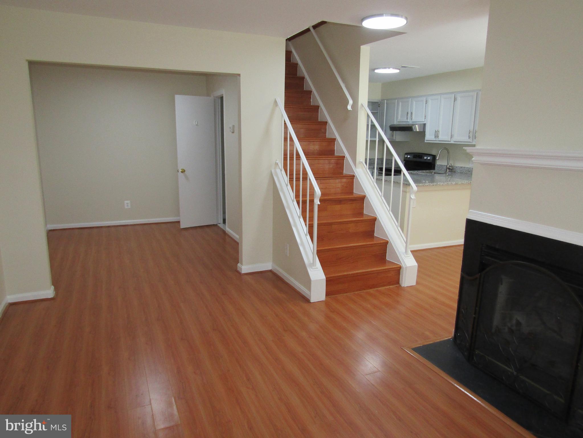 6013 Rabbit Hill Court Centreville, VA 20121 - Photo 8 of 54 Interior General