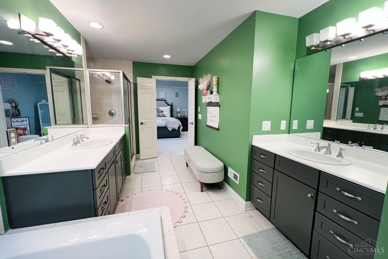3447 Cooper Road Blue Ash, OH 45241 - Photo 23 of 55 Primary bathroom