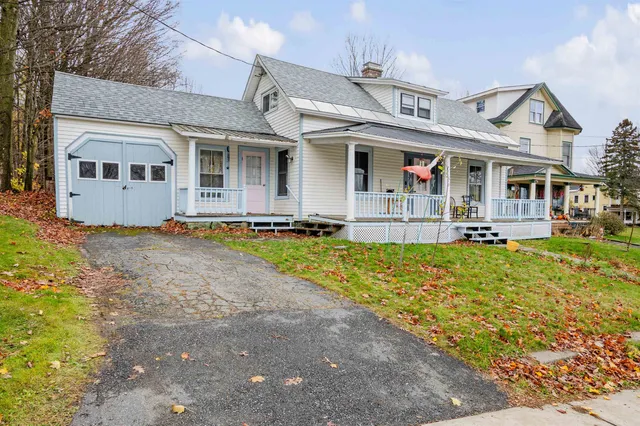 $230,000 | 162 Caswell Avenue, Derby, VT 05830