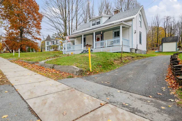 $230,000 | 162 Caswell Avenue, Derby, VT 05830