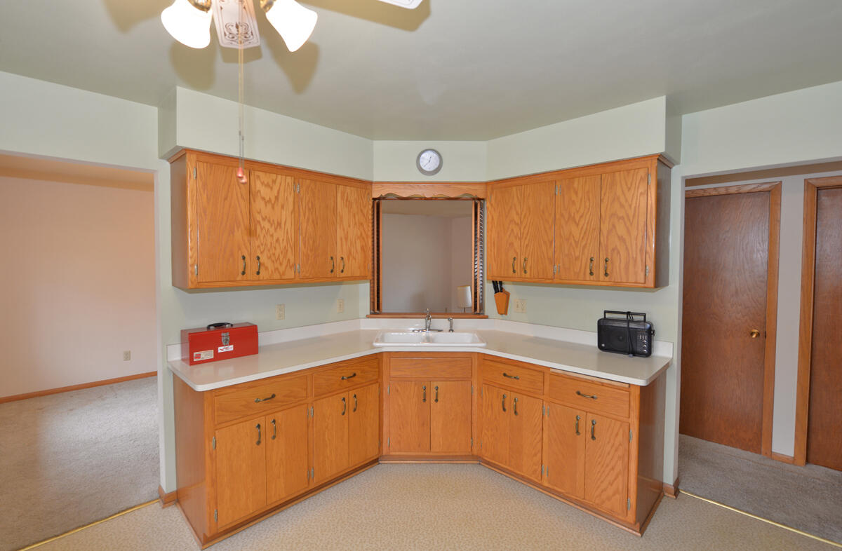 59 Virginia Street Racine, WI 53405 - Photo 12 of 29 113