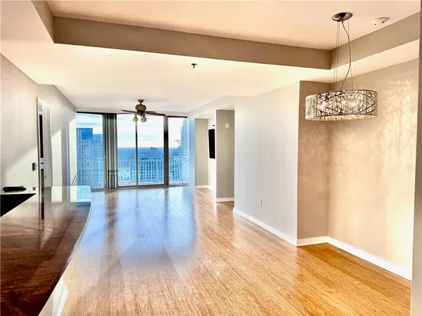$3,400 | 3338 Peachtree Road Northeast, Unit 3205, Atlanta, GA 30326