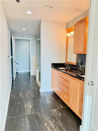 $3,400 | 3338 Peachtree Road Northeast, Unit 3205, Atlanta, GA 30326