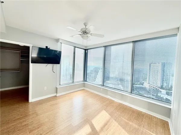 $3,400 | 3338 Peachtree Road Northeast, Unit 3205, Atlanta, GA 30326