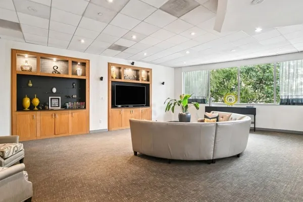 $3,400 | 3338 Peachtree Road Northeast, Unit 3205, Atlanta, GA 30326