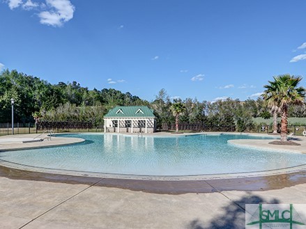 148 Como Drive Pooler, GA 31322 - Photo 35 of 41 Community pool