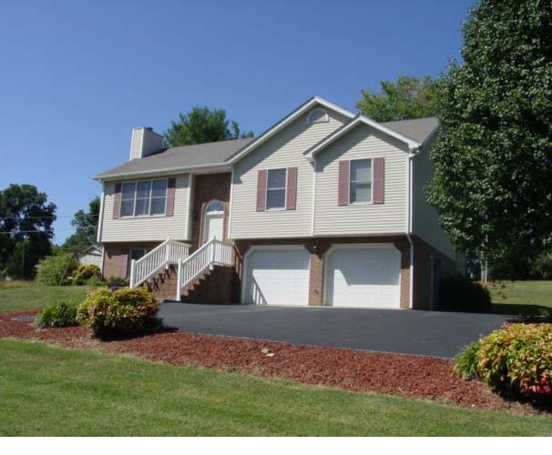 4661 Nemmo Road Vinton, VA 24179 - Photo 1 of 34 a view of house with yard