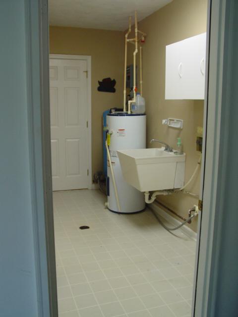4661 Nemmo Road Vinton, VA 24179 - Photo 24 of 34 a white tub sitting next to a bathroom
