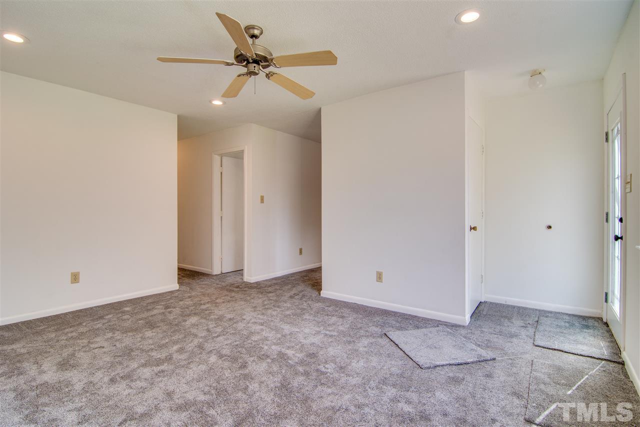 607 Method Road Raleigh, NC 27607 - Photo 4 of 25