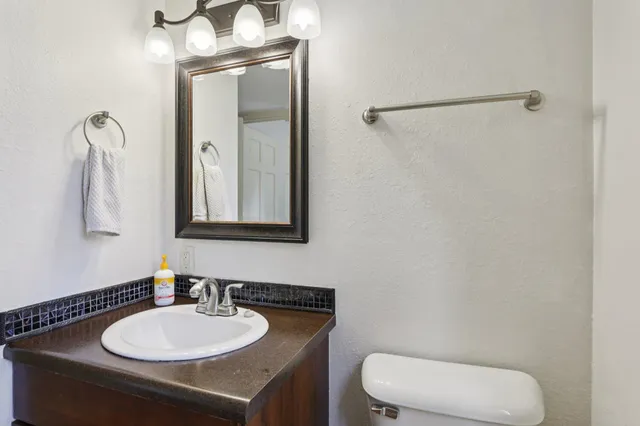 $479,900 | 1007 Eric Lane, Waunakee, WI 53597