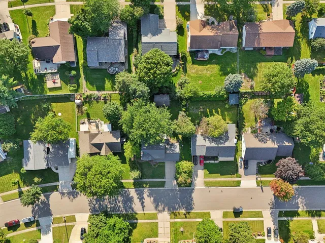 $479,900 | 1007 Eric Lane, Waunakee, WI 53597