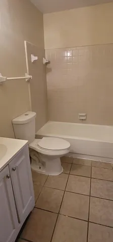 $975 | 306 White Drive, Unit A1, Tallahassee, FL 32304