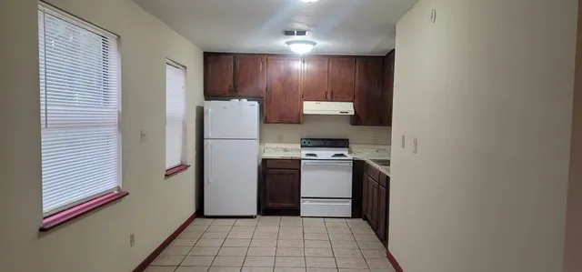 $975 | 306 White Drive, Unit A1, Tallahassee, FL 32304