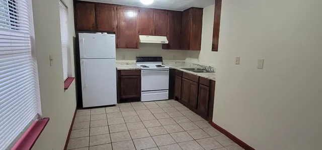 $975 | 306 White Drive, Unit A1, Tallahassee, FL 32304