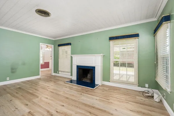 $399,900 | 1633 North Thorne Avenue, Fresno, CA 93704