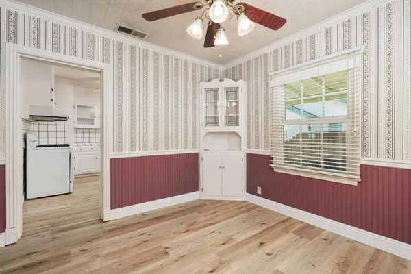 $399,900 | 1633 North Thorne Avenue, Fresno, CA 93704
