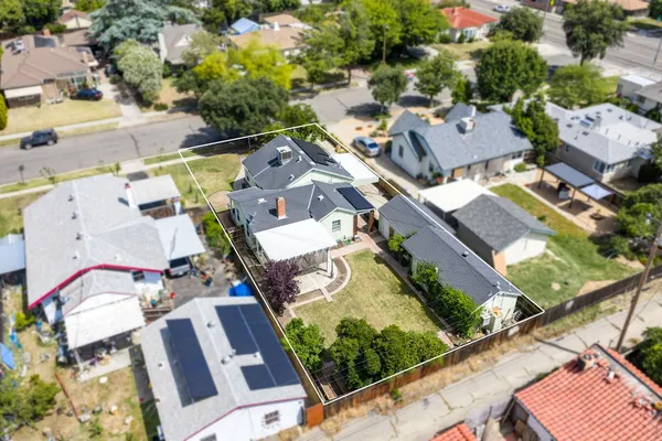 $399,900 | 1633 North Thorne Avenue, Fresno, CA 93704