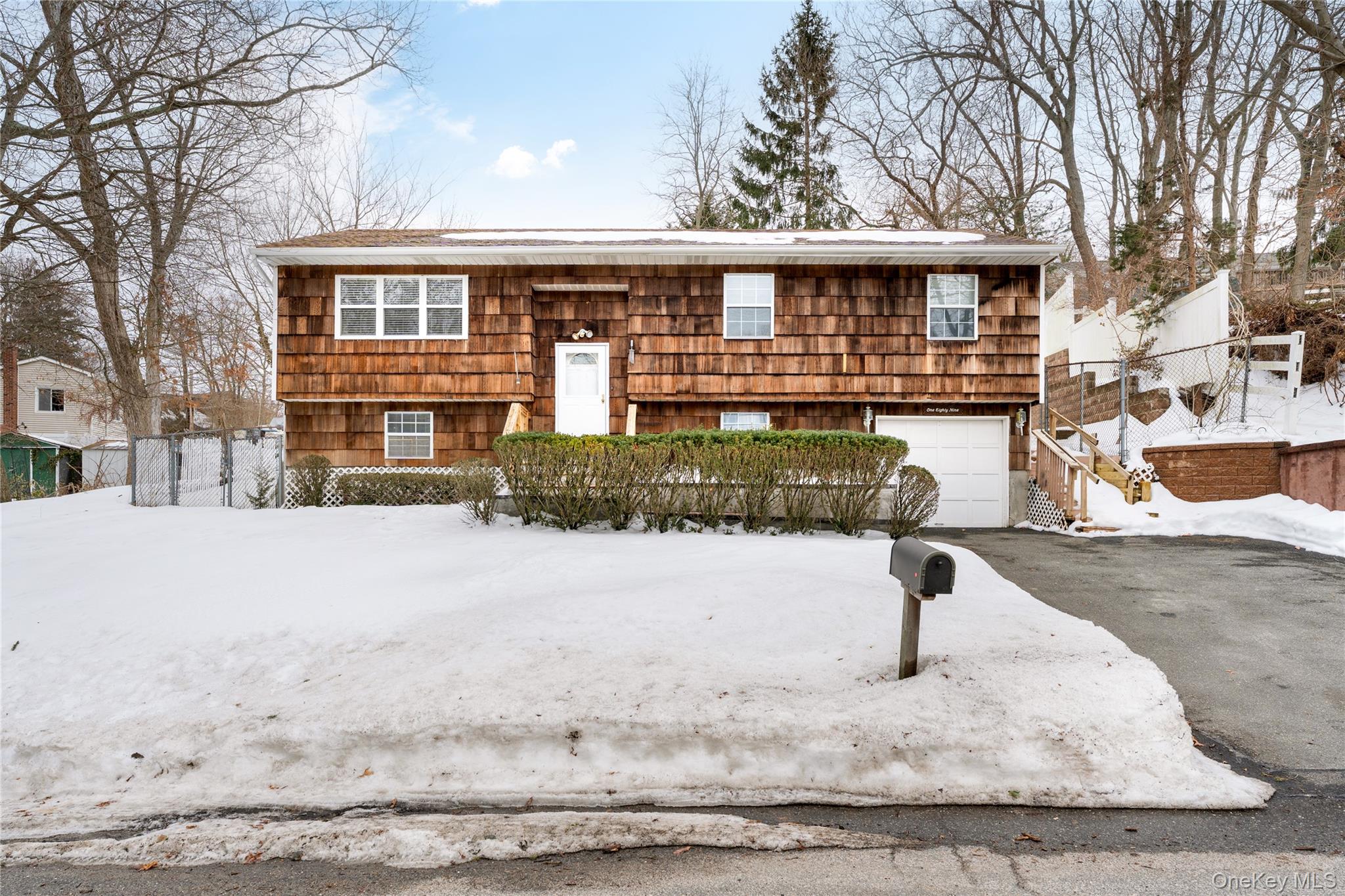 189 Broadway Rocky Point, NY 11778 - Photo 1 of 1