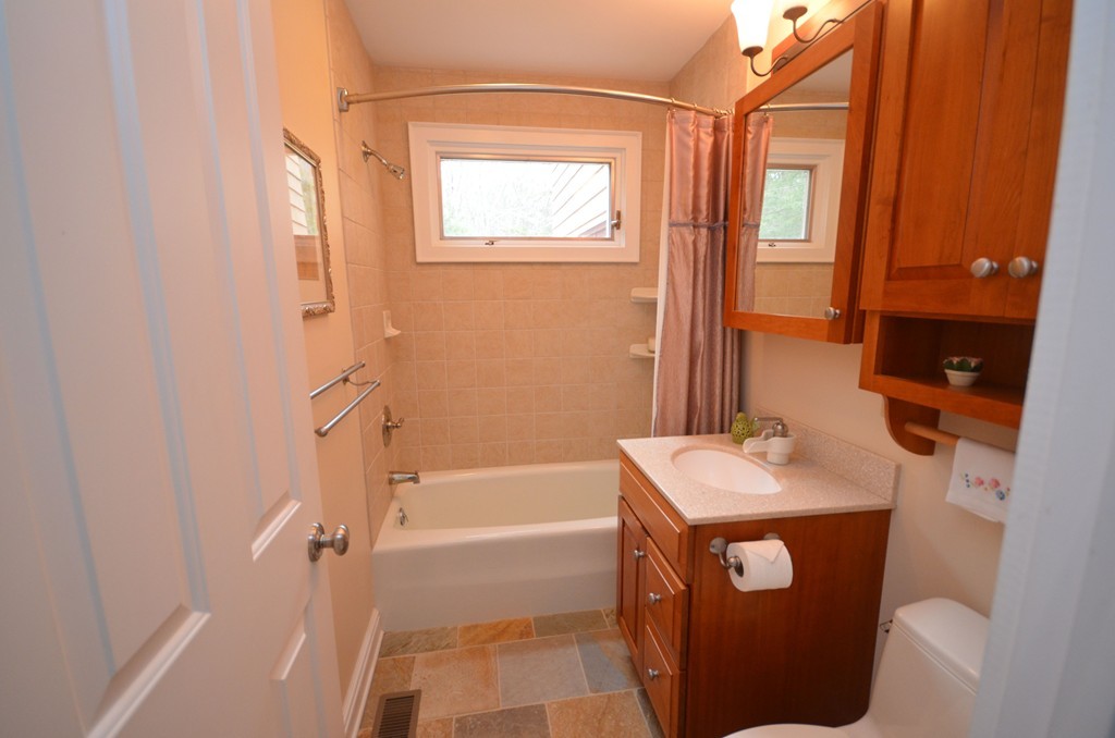 31 Juggler Meadow Road Leverett, MA 01054 - Photo 10 of 30