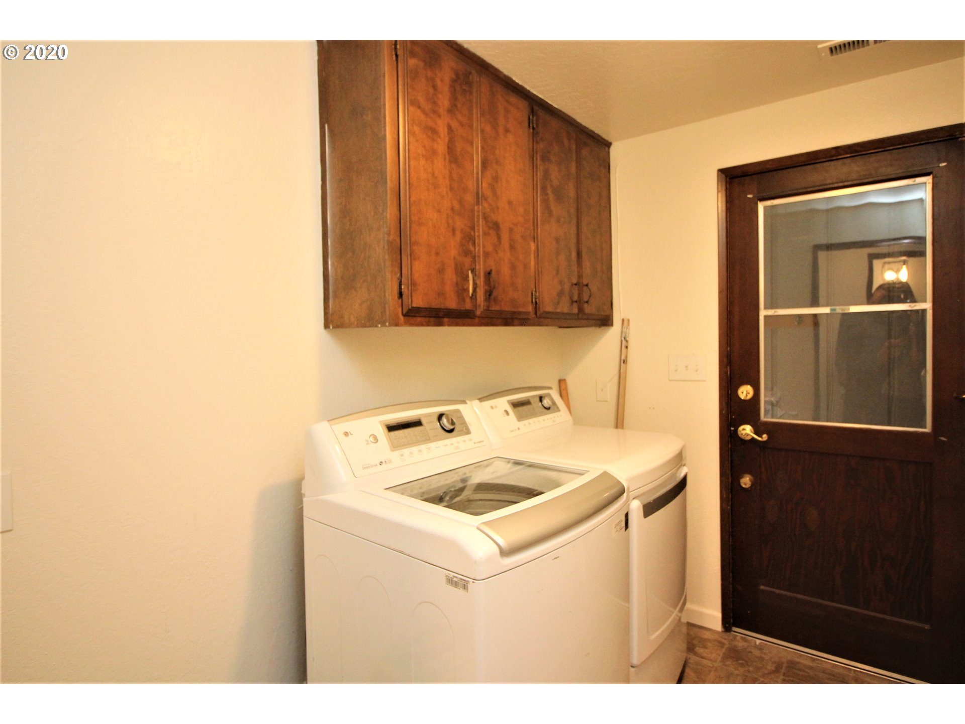 63091 Crown Point Road Coos Bay, OR 97420 - Photo 15 of 24