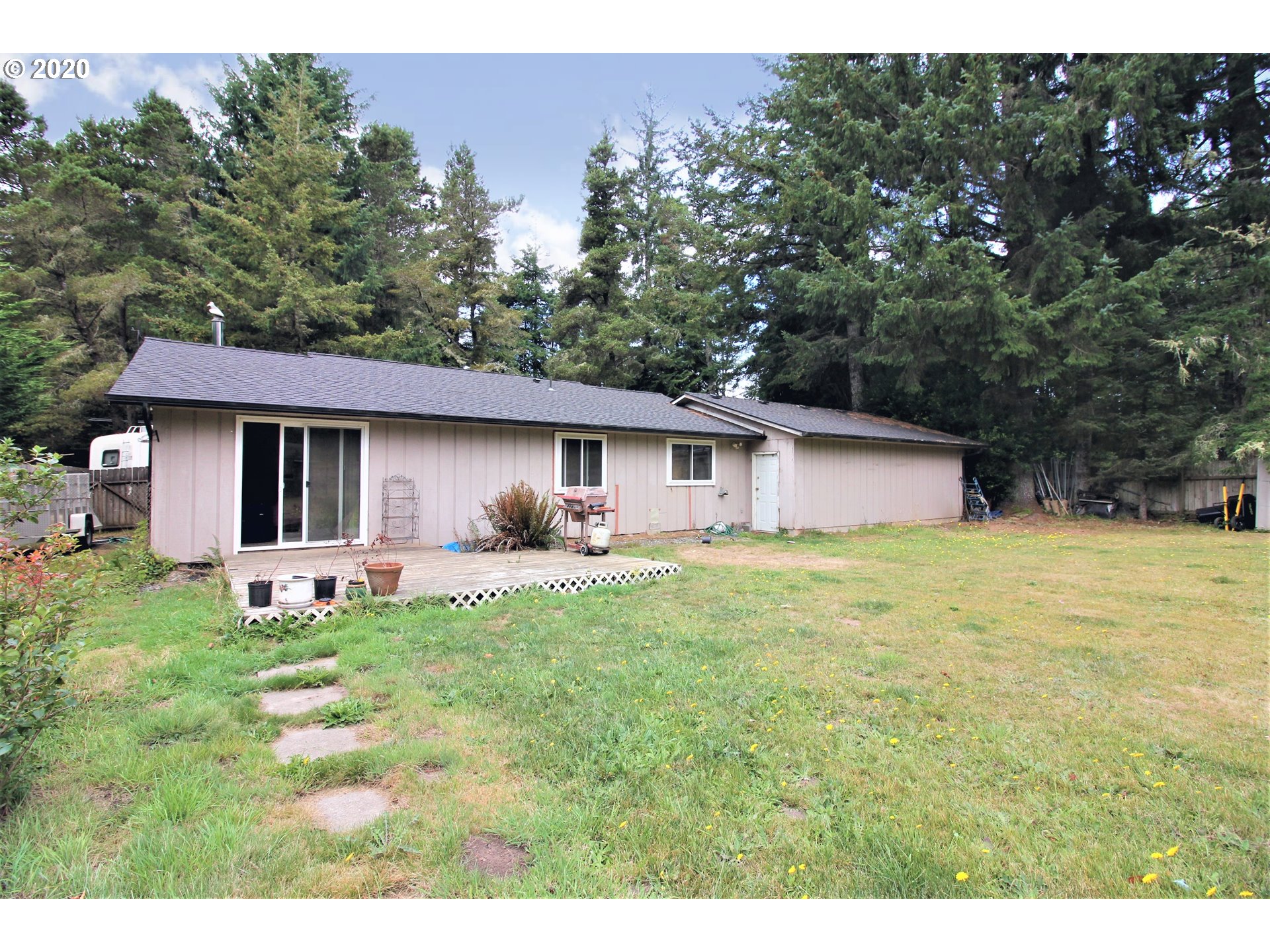 63091 Crown Point Road Coos Bay, OR 97420 - Photo 20 of 24